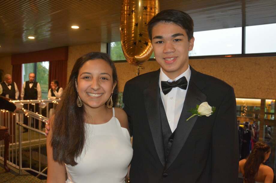 SEEN: Darien High School senior prom - Darien News