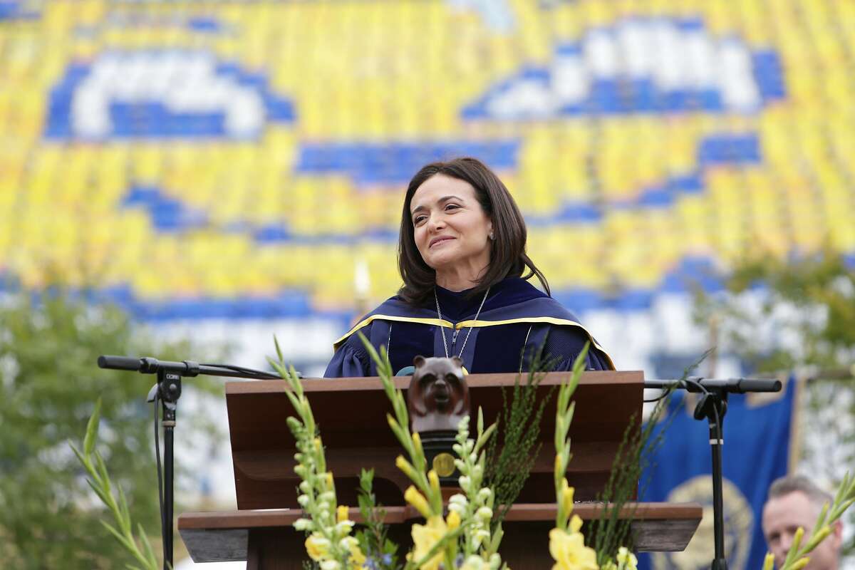Sheryl Sandberg speaks to UC Berkeley graduating seniors.