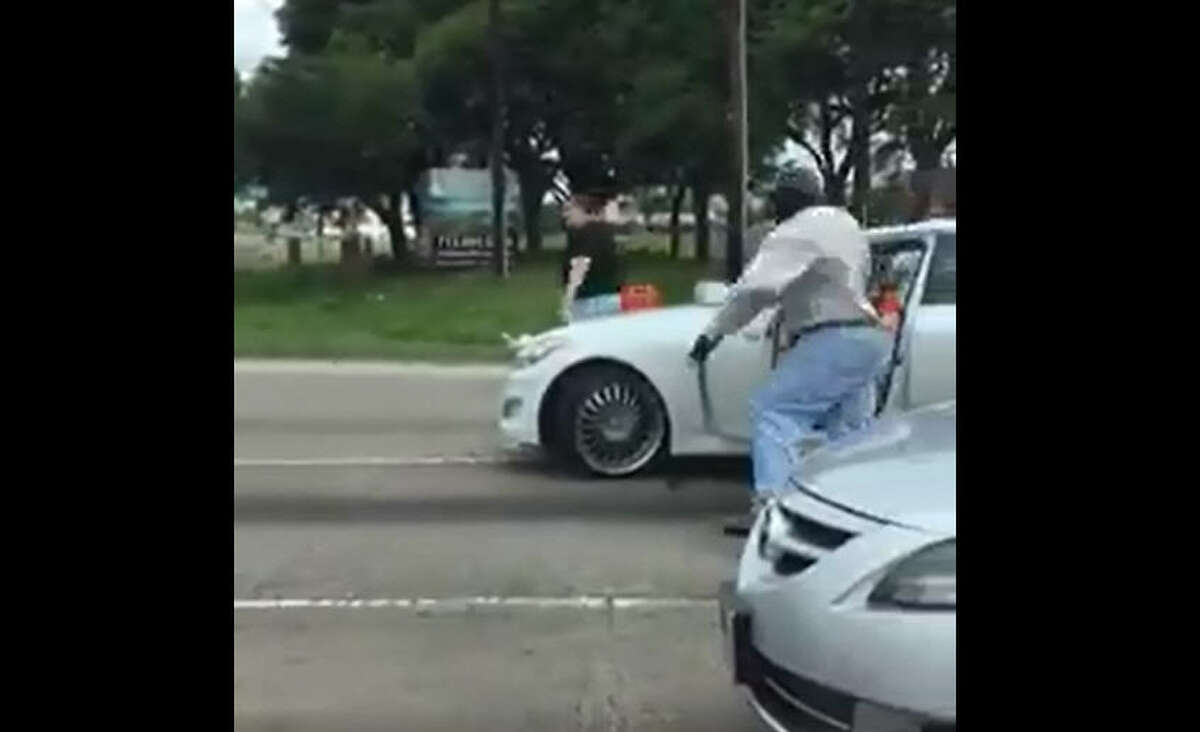 Video Houston Road Rage Incident Leads To Street Brawl