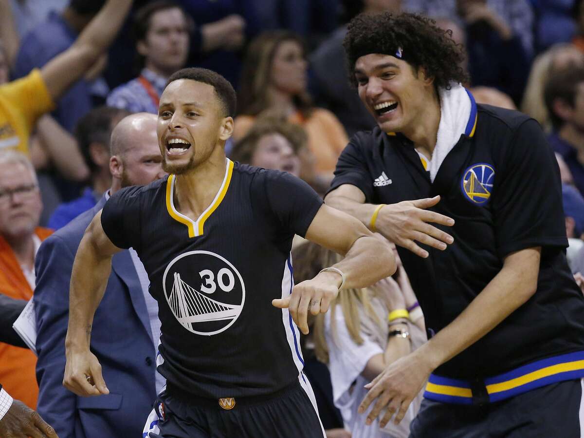 Warriors' Anderson Varejao already fitting in with new team