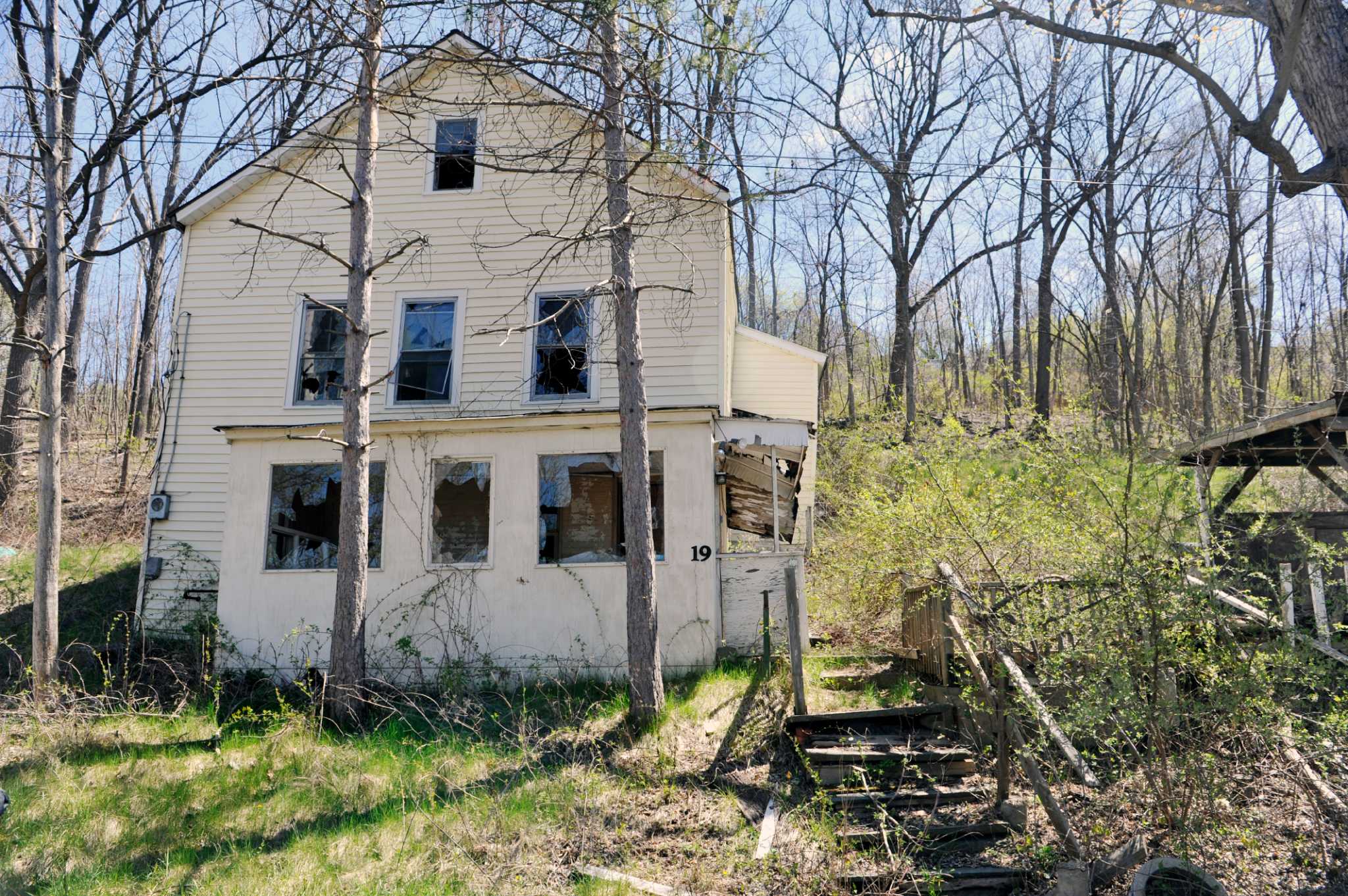 Dangerous structures in Troy