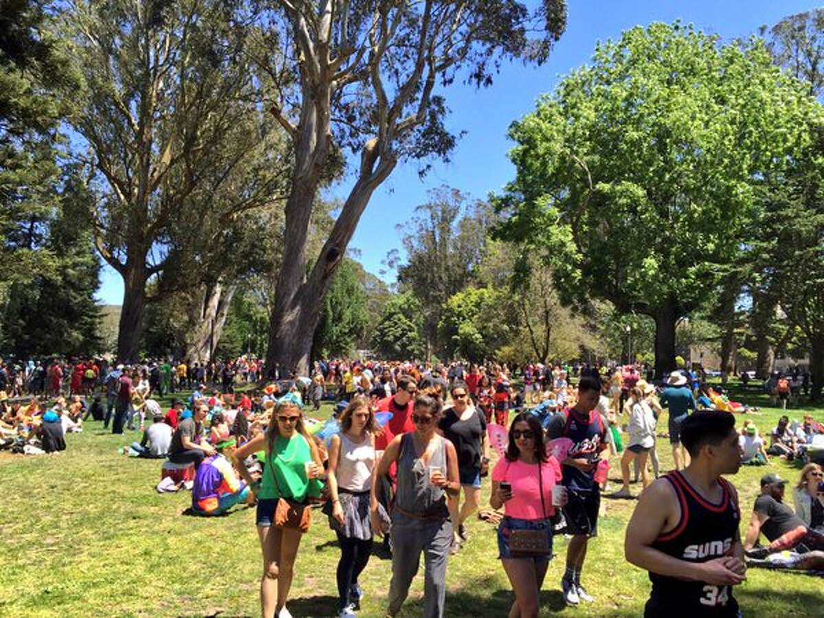 Texas man wins Bay to Breakers in 35 minutes, 23 seconds