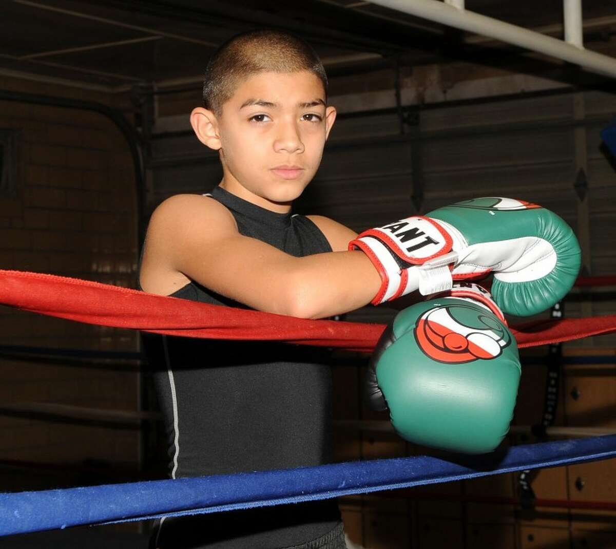 Midland boxer Dutchover headed to Silver Gloves