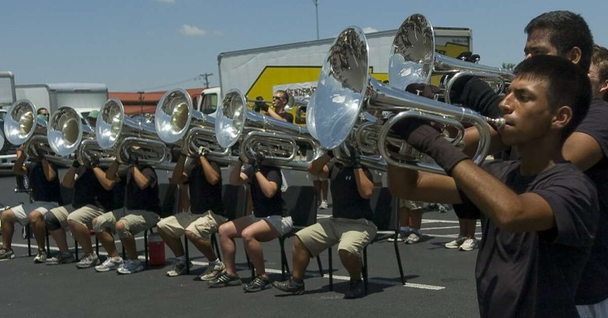 Genesis drum corps offers preview of Thunder in the Desert