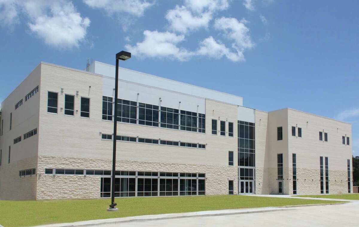 Lone Star College-University Park is building a a 50,000-square-foot instructional science building, above, a 25,000-square-foot build-out of the workforce certification assessment center and 55,000 square feet of campus-wide renovations.