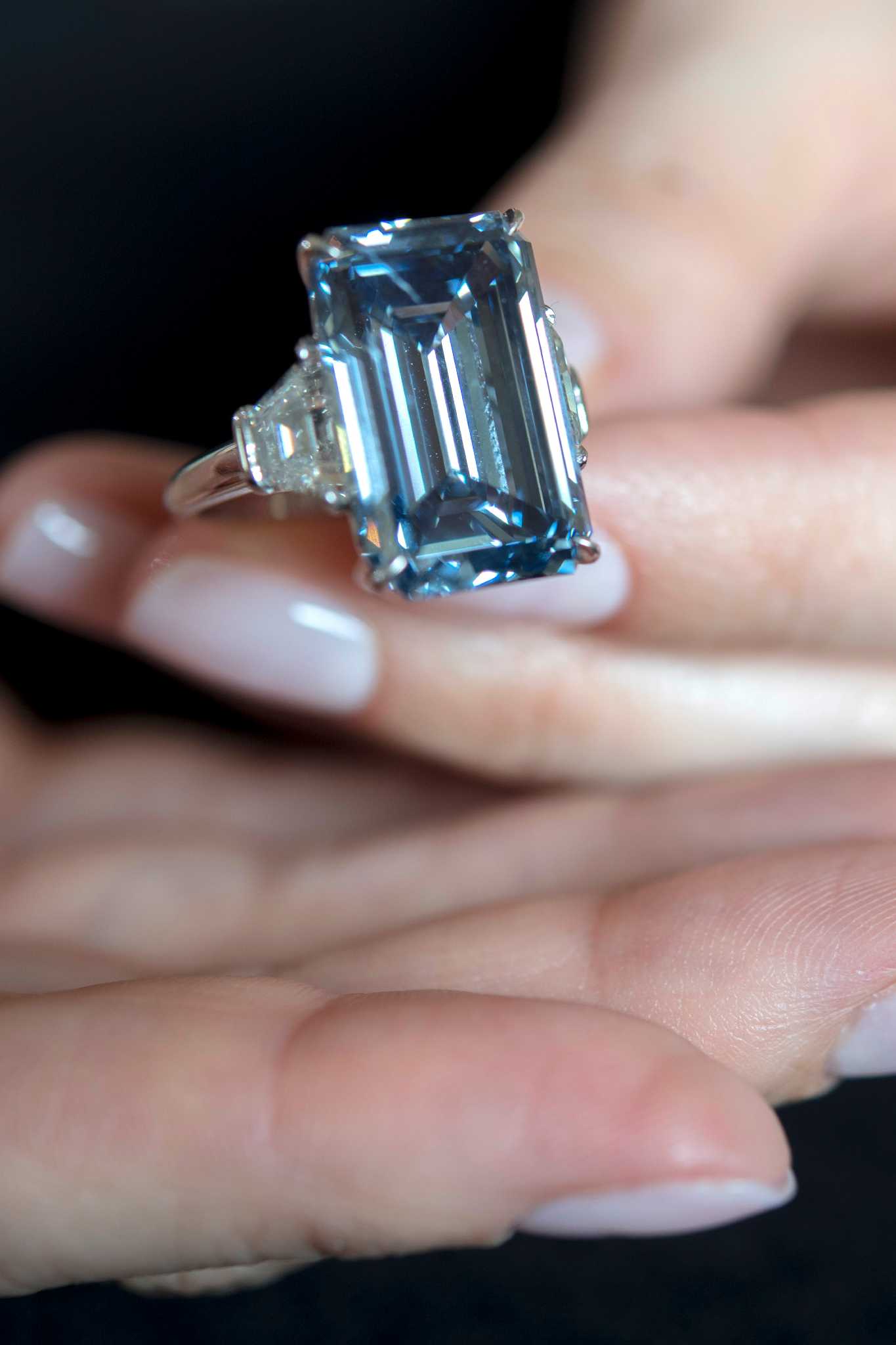 Record Crushed Diamond Intact Oppenheimer Blue Draws 58m 