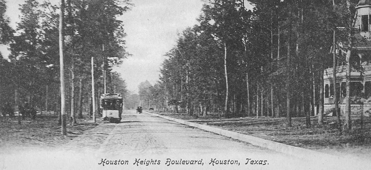 Houston Heights Boulevard , PHOTO COURTESY OF RANDY PACE- ESPLANADE NR