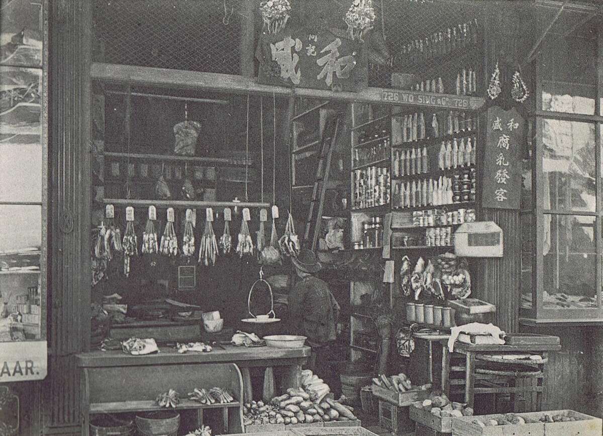 Uncovering old San Francisco through rare photos, souvenirs and postcards