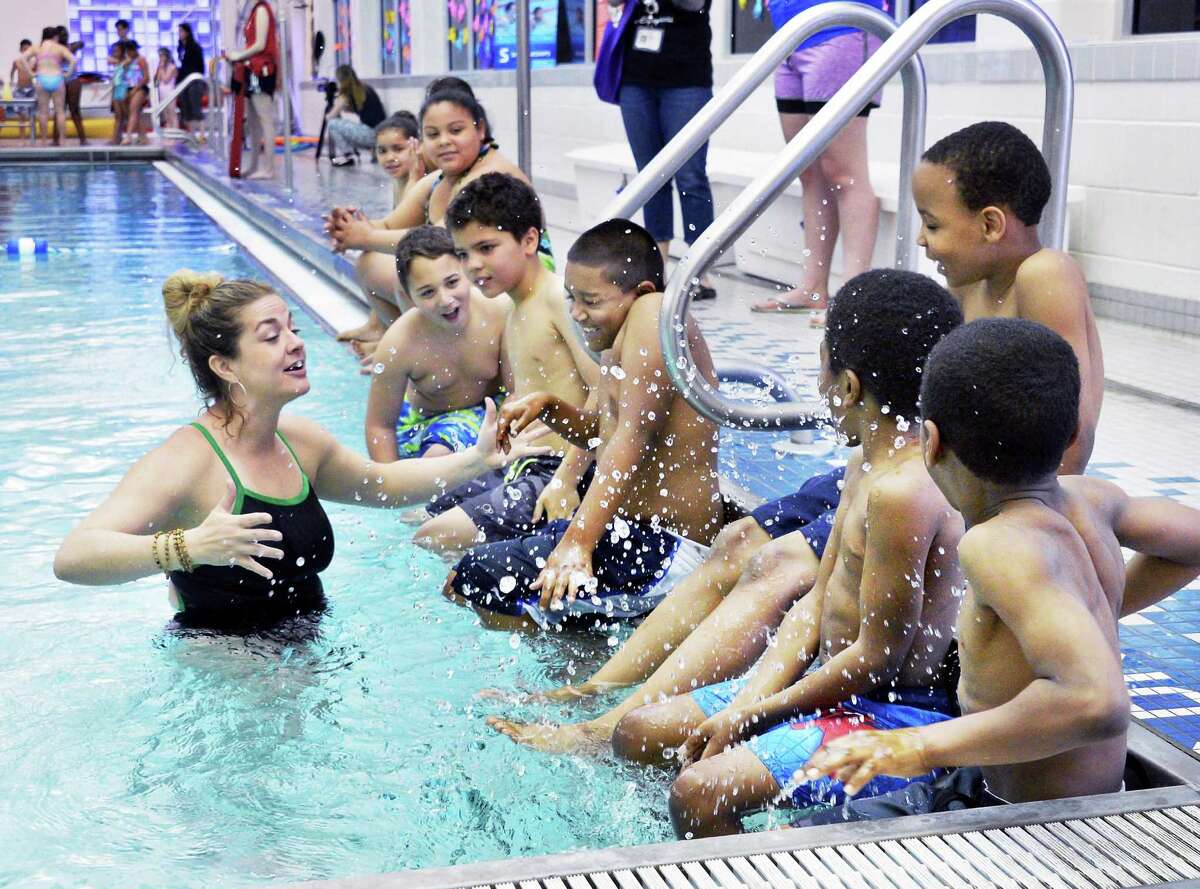 A plunge for pool safety