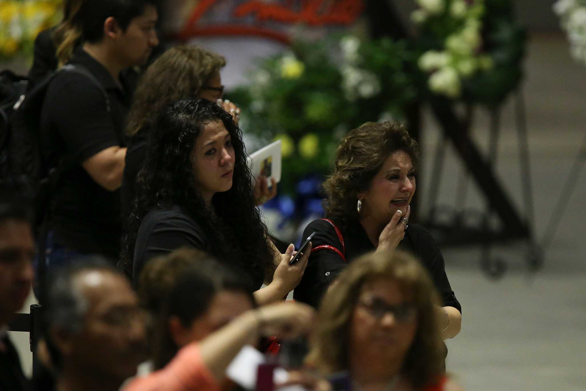 More than 12,000 mourned iconic musician Emilio Navaira Sunday at