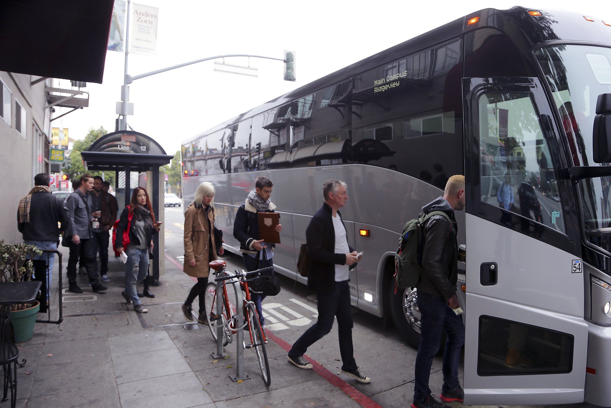 Cutting tech shuttle stops will add cars in SF, report says