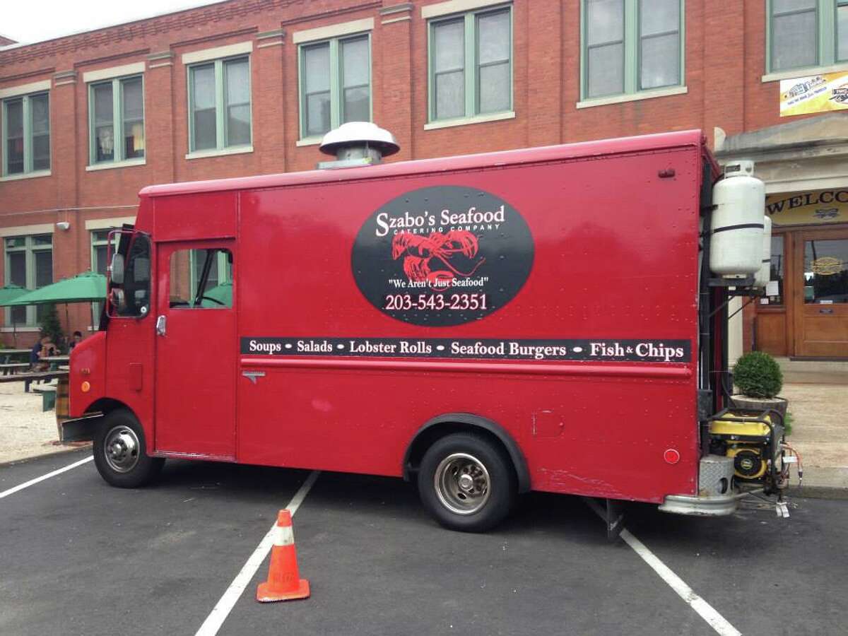 Clambakes and Pig Roasts