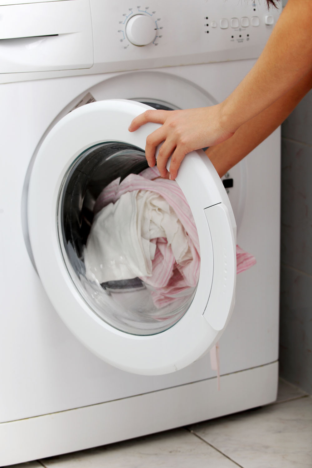 What to know about washing your clothes during the COVID-19 pandemic