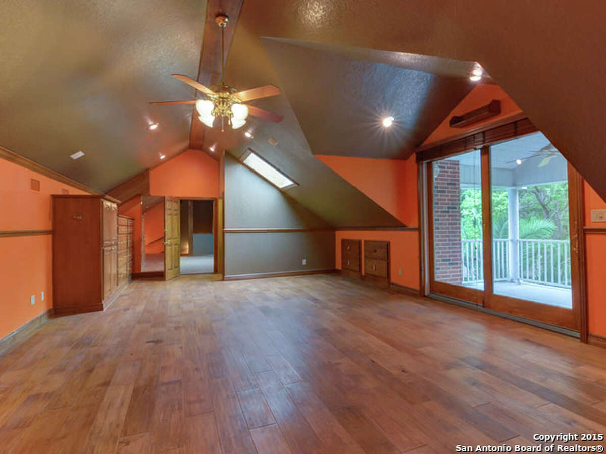 Sprawling 18acre foreclosure in New Braunfels listed at 1.25 million