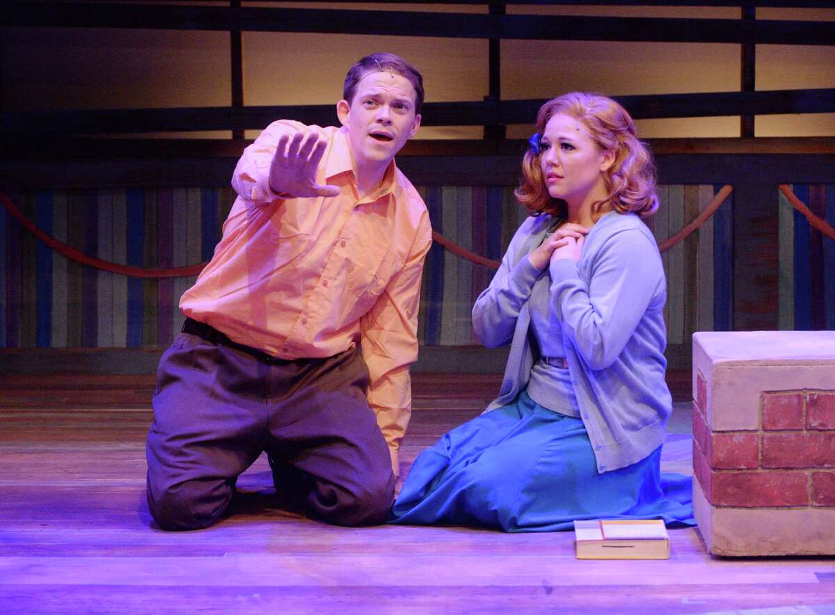 Kregg Dailey ﻿and Holland Vavra ﻿star in Stages Repertory Theatre's "Big Fish."