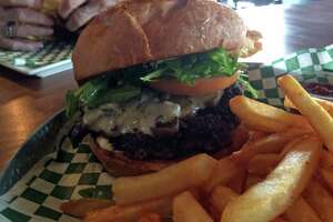 Hamburgers, openings: restaurant buzz of the week