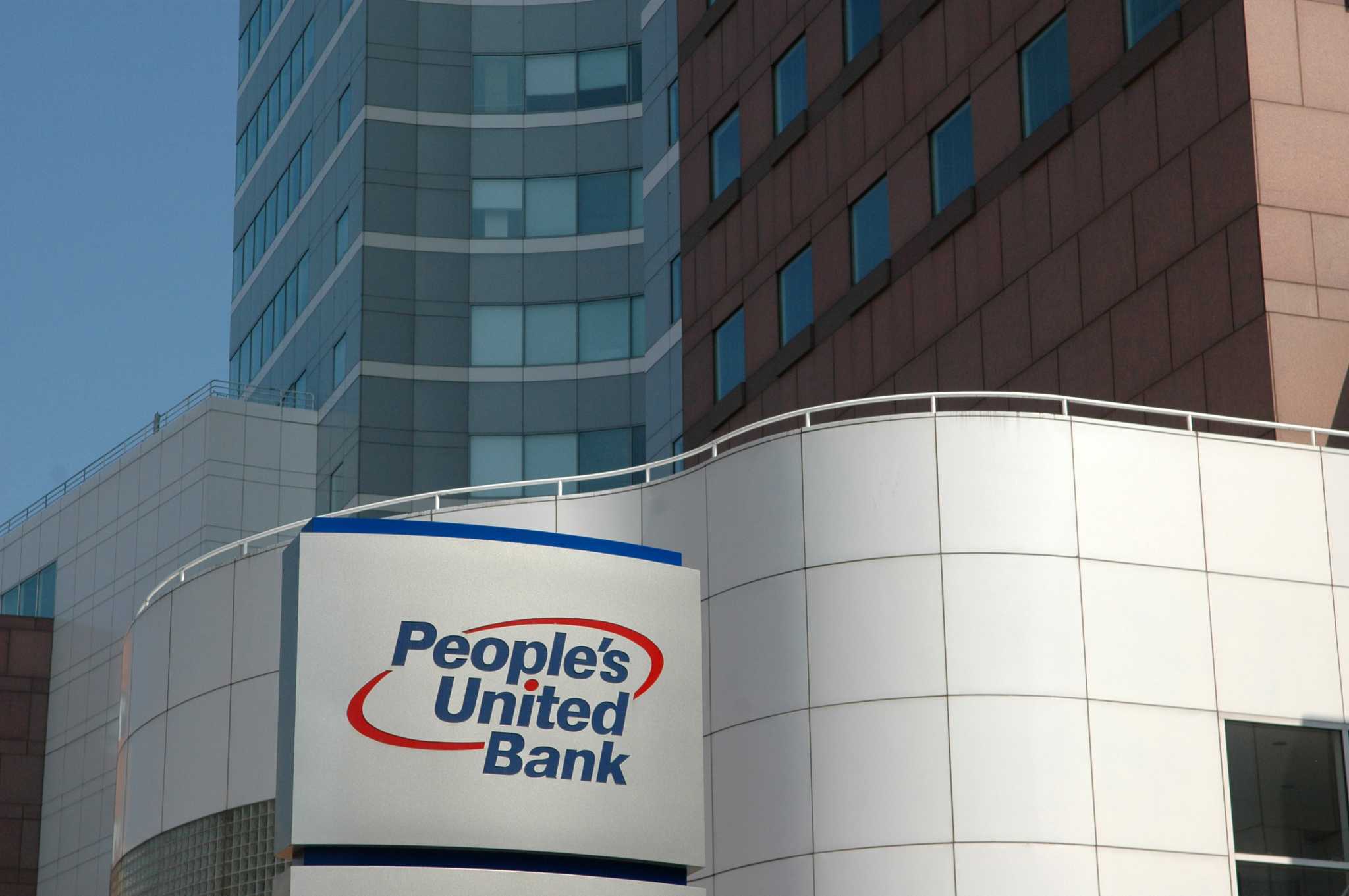 People s united. People`s United Financial. United Bank. Bank people. Банк Презенс.