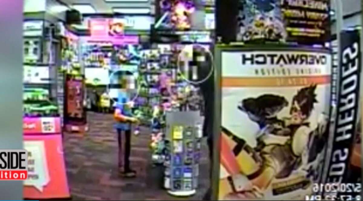 7-year-old tries to punch armed robber in Game Stop