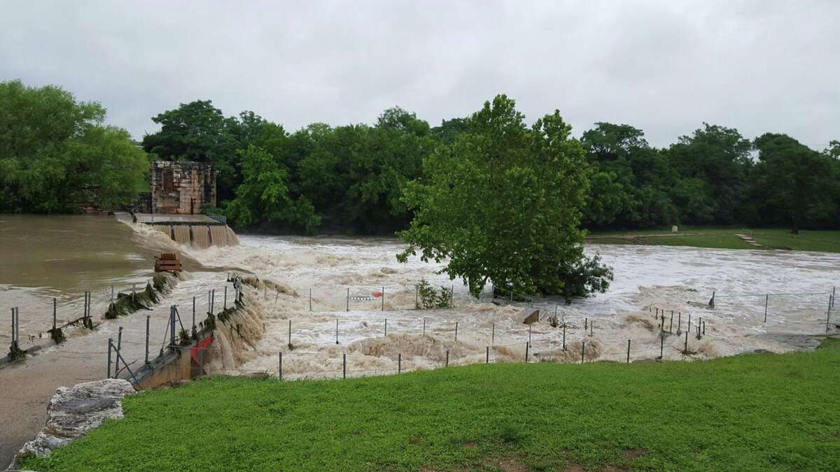 Overnight storms leave one dead, cause evacuations, rescues in Bexar