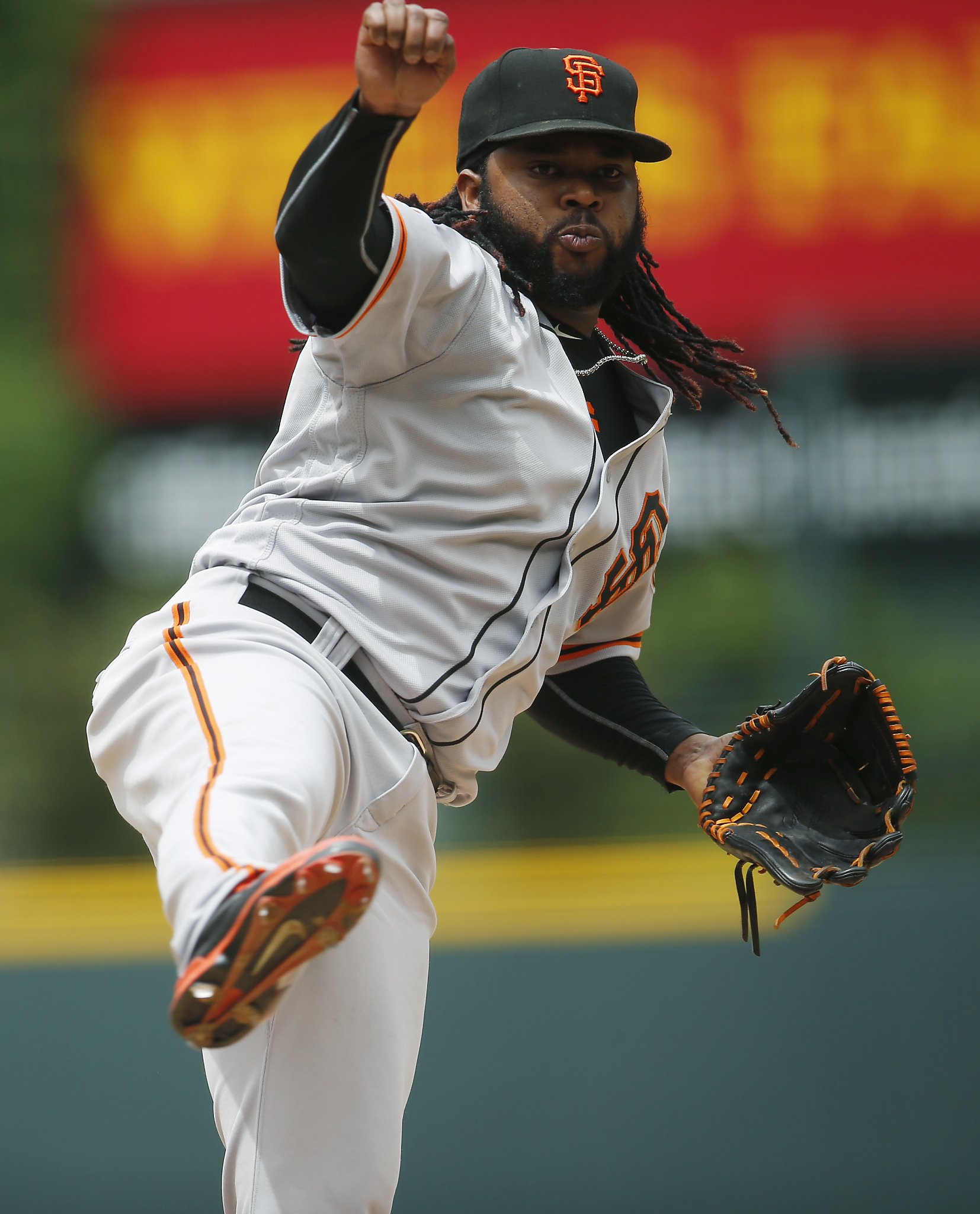 Giants' Sergio Romo has setback and MRI