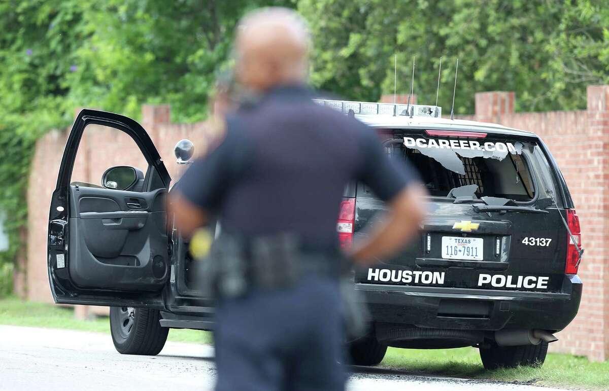 Police ID gunman in west Houston shooting spree as military vet