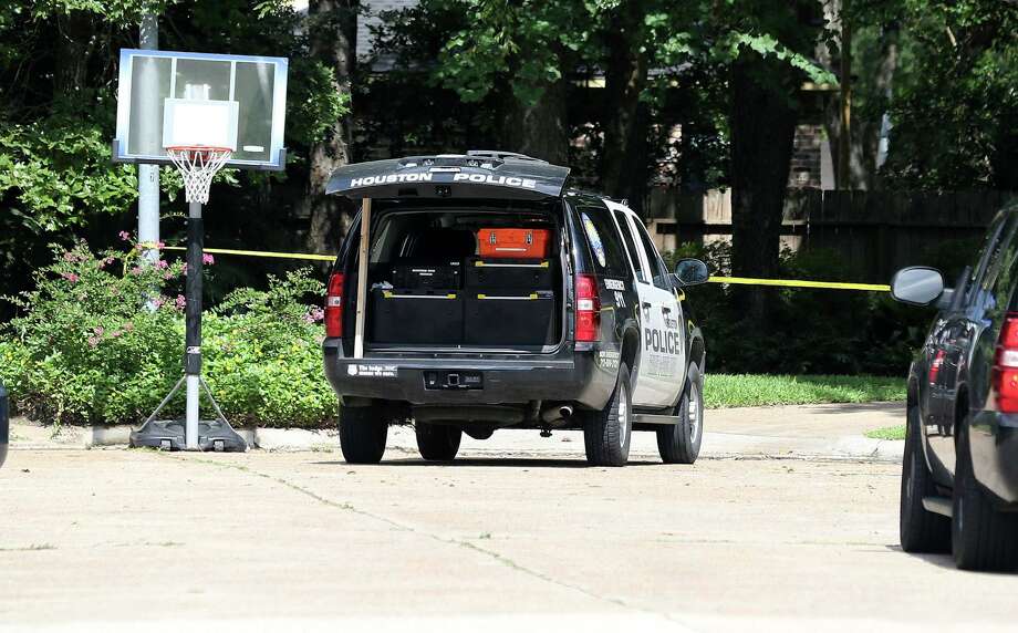 Police ID gunman in west Houston shooting spree as military vet