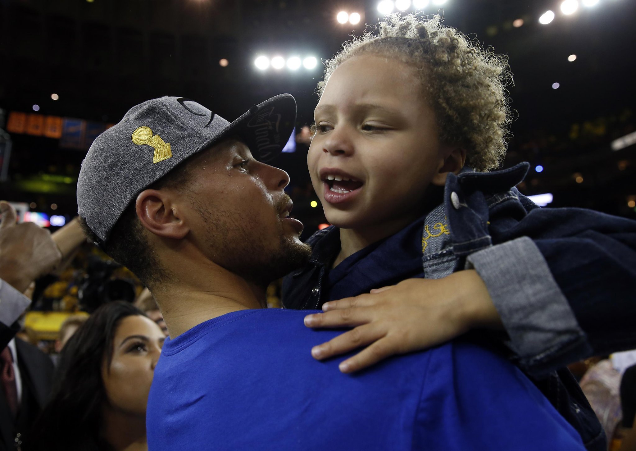 Stephen Curry regrets exposing daughter Riley to bright lights