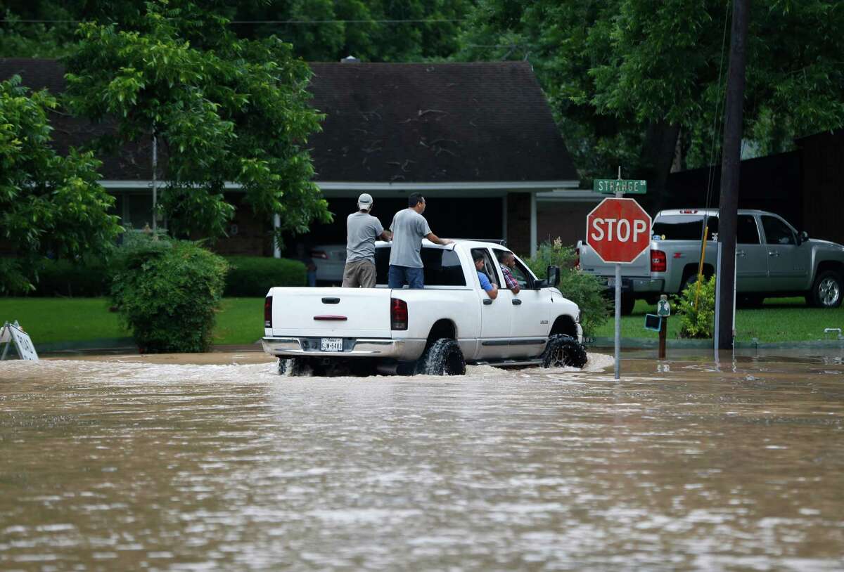 Mandatory evacuations ordered in Brazoria County