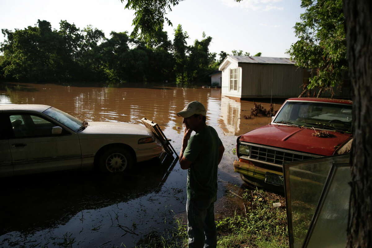 Brazos River crest could match 1957 record