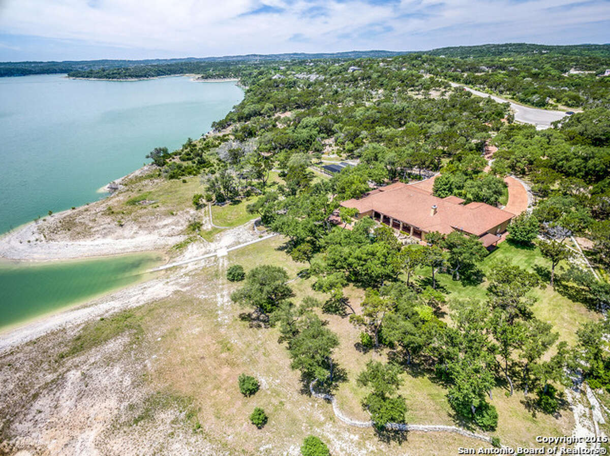 1. 454 Sidney Shores Drive: $1.45 million4 beds / 4.5 baths / 4,553 square feetFeatures: Located on two acres, travertine floors, entertainment bar, gourmet kitchen with glass backsplash, two gazebos with fire pits, private pool and spa