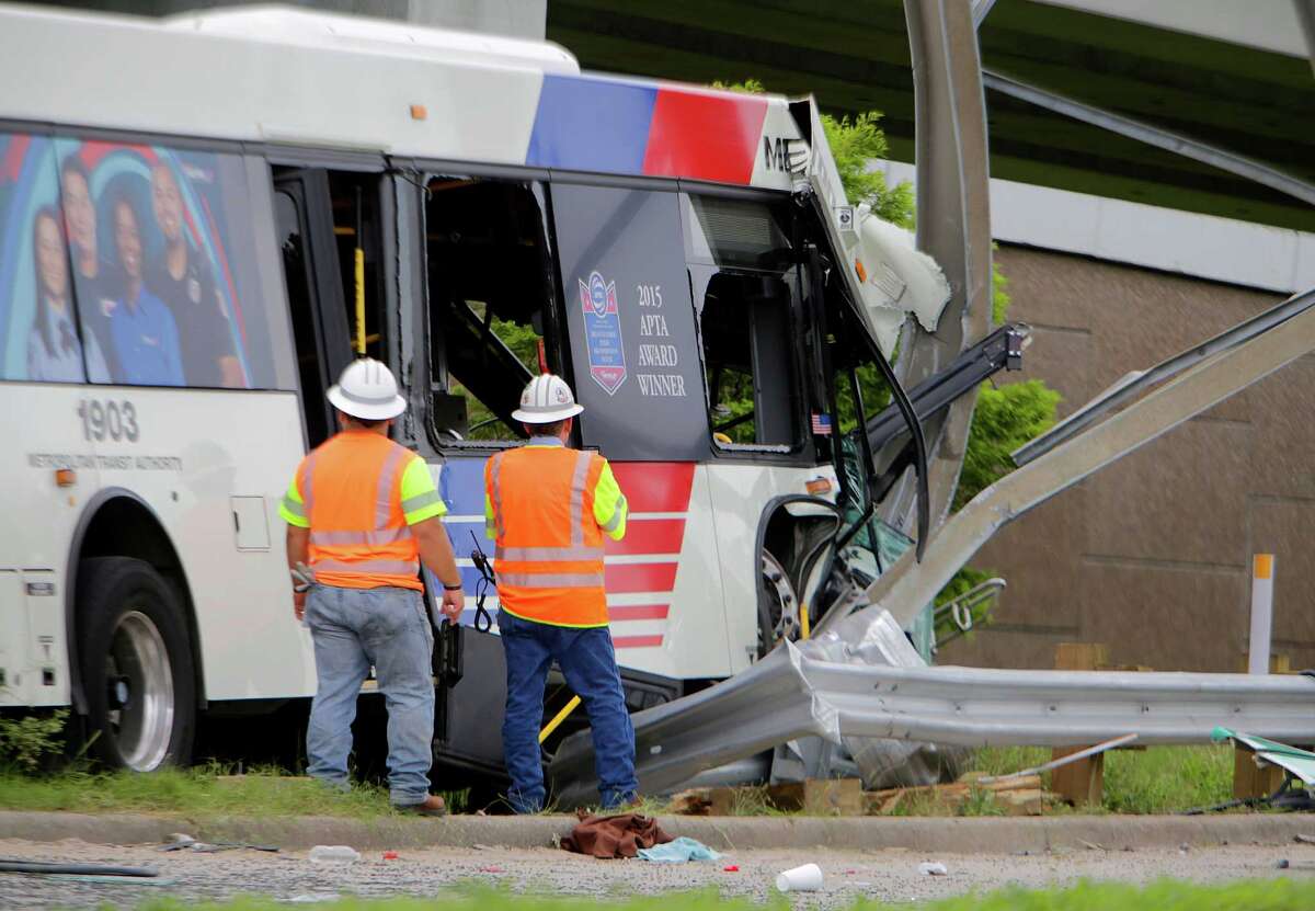 Metro bus crash injures dozens near downtown Houston