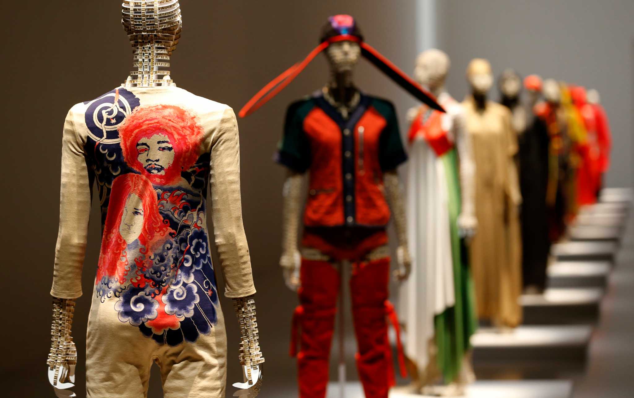 Tokyo museum exhibits Miyake's constant innovations