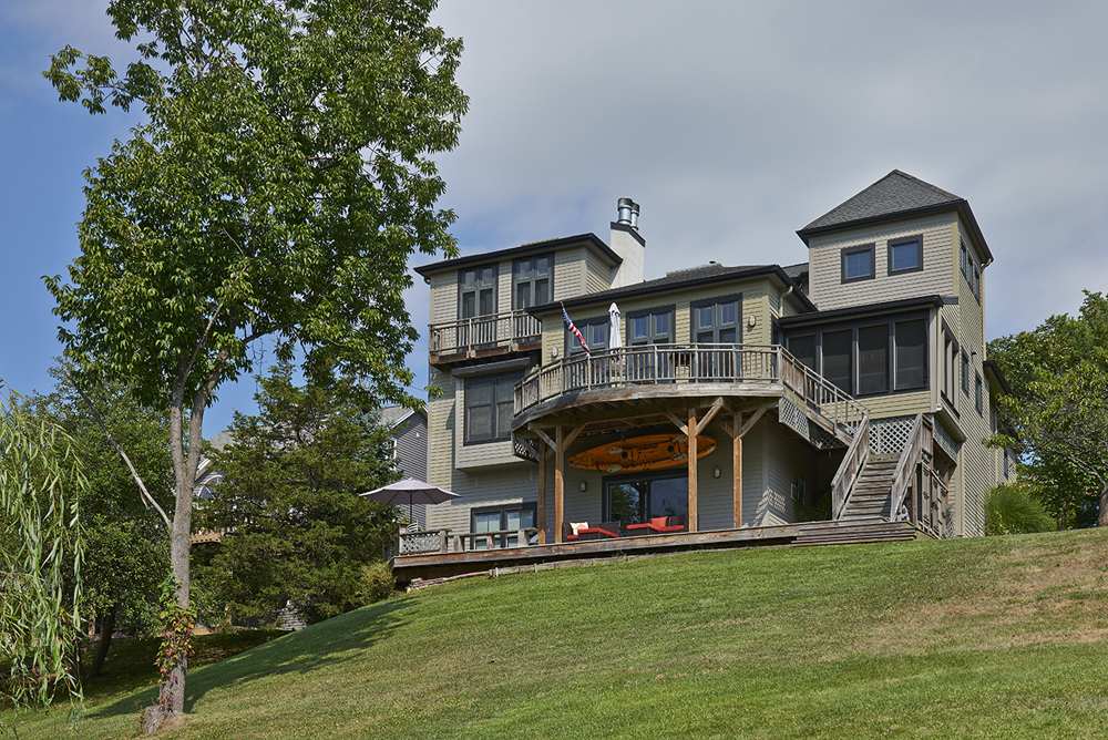 House of the Week Lakeside contemporary in Athens