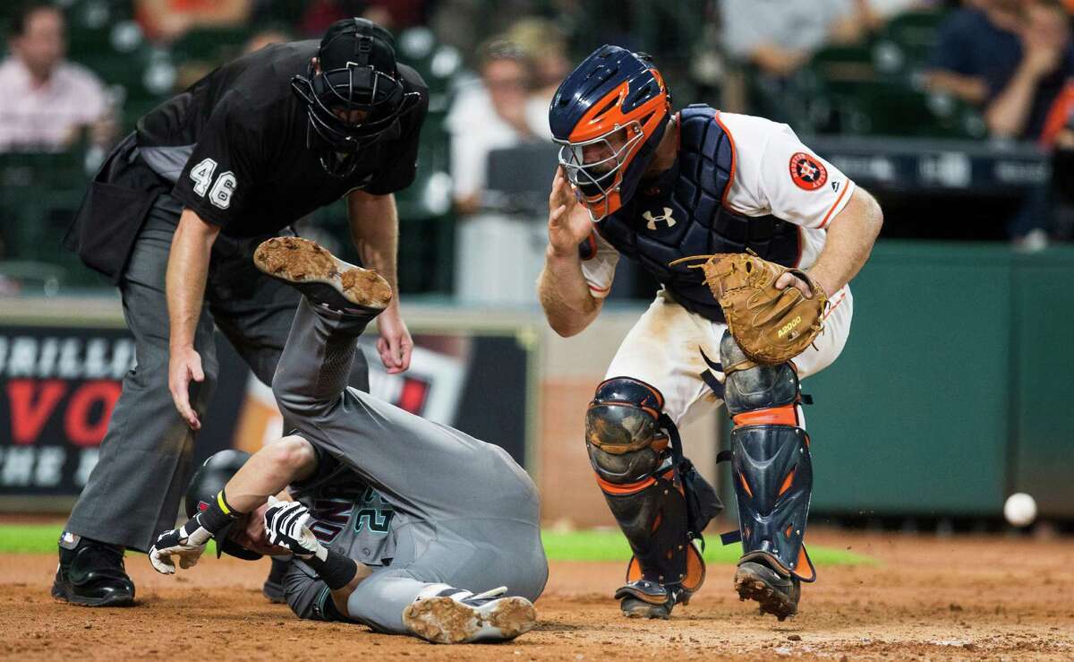 Evan Gattis gets another start at catcher for Astros