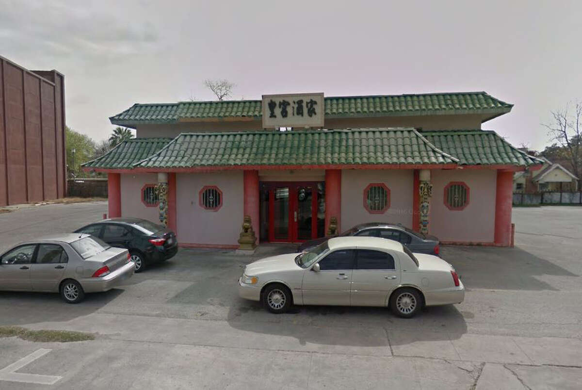 Kings Palace Chinese Restaurant: 3304 Broadway Date: 01/14/2019 Score: 75  Highlights: Observed live and dead roaches around doors of cold hold units at cooking line. Cardboard lid used for wontons. Large container of raw chicken and fish thawing at room temperature. Raw shelled eggs and raw chicken over carrots and lettuce in walk-in coolers. Foods stored in take-out bags in cold hold units and freezer. Racks and cold hold units with large amounts of food debris. Lids for dry storage had cracks and breaks. 