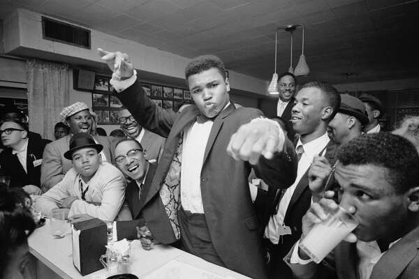 Remembering Muhammad Ali: The greatest photos of The Greatest ...