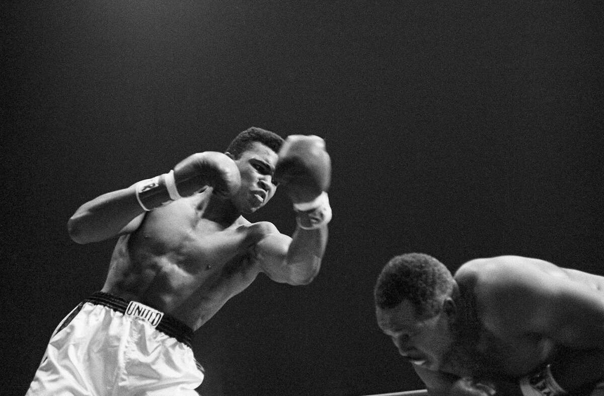 Remembering Muhammad Ali: The Greatest Photos Of The Greatest