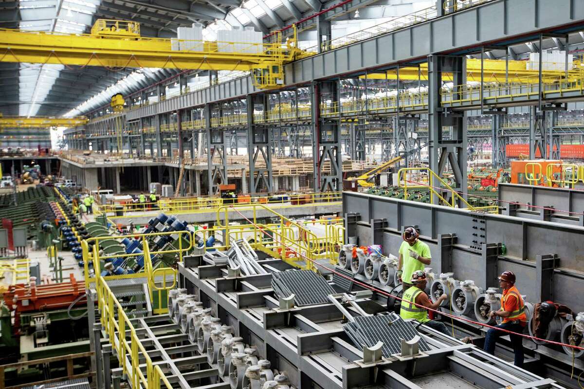 Tenaris' new Bay City mill starts rolling pipe for oil wells