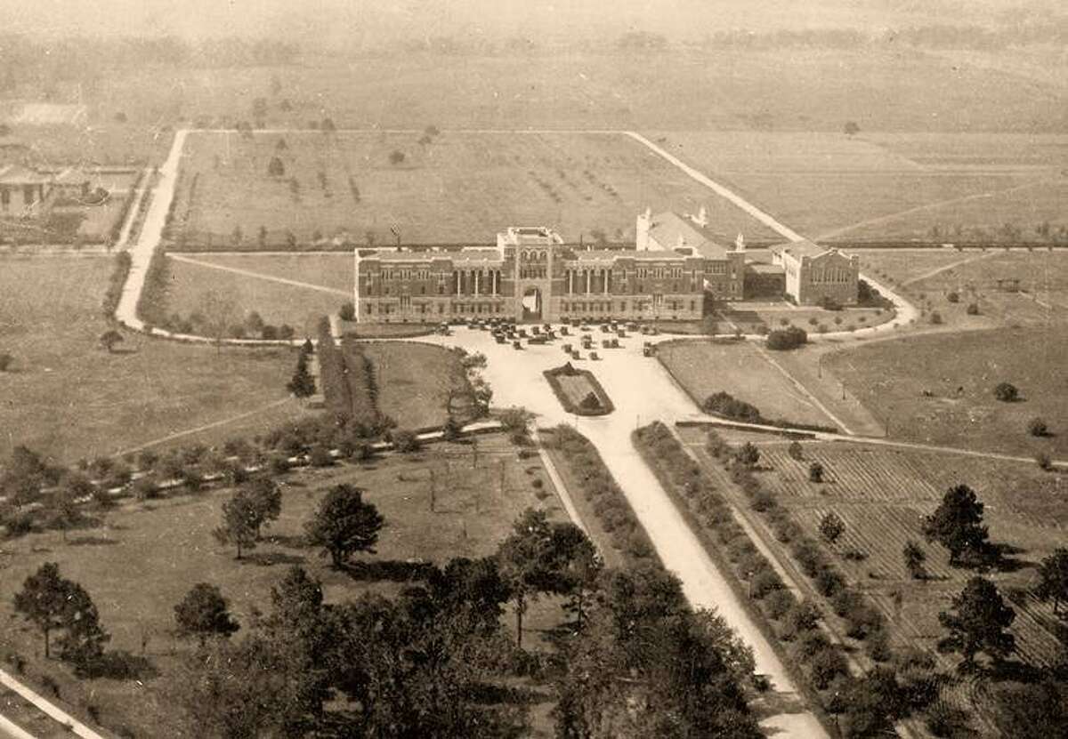 The Administration Building at Rice Institute was built in an empty field outside of Houston's existing city limits. The building is now known as Lovett Hall and still serves as an administrative building.