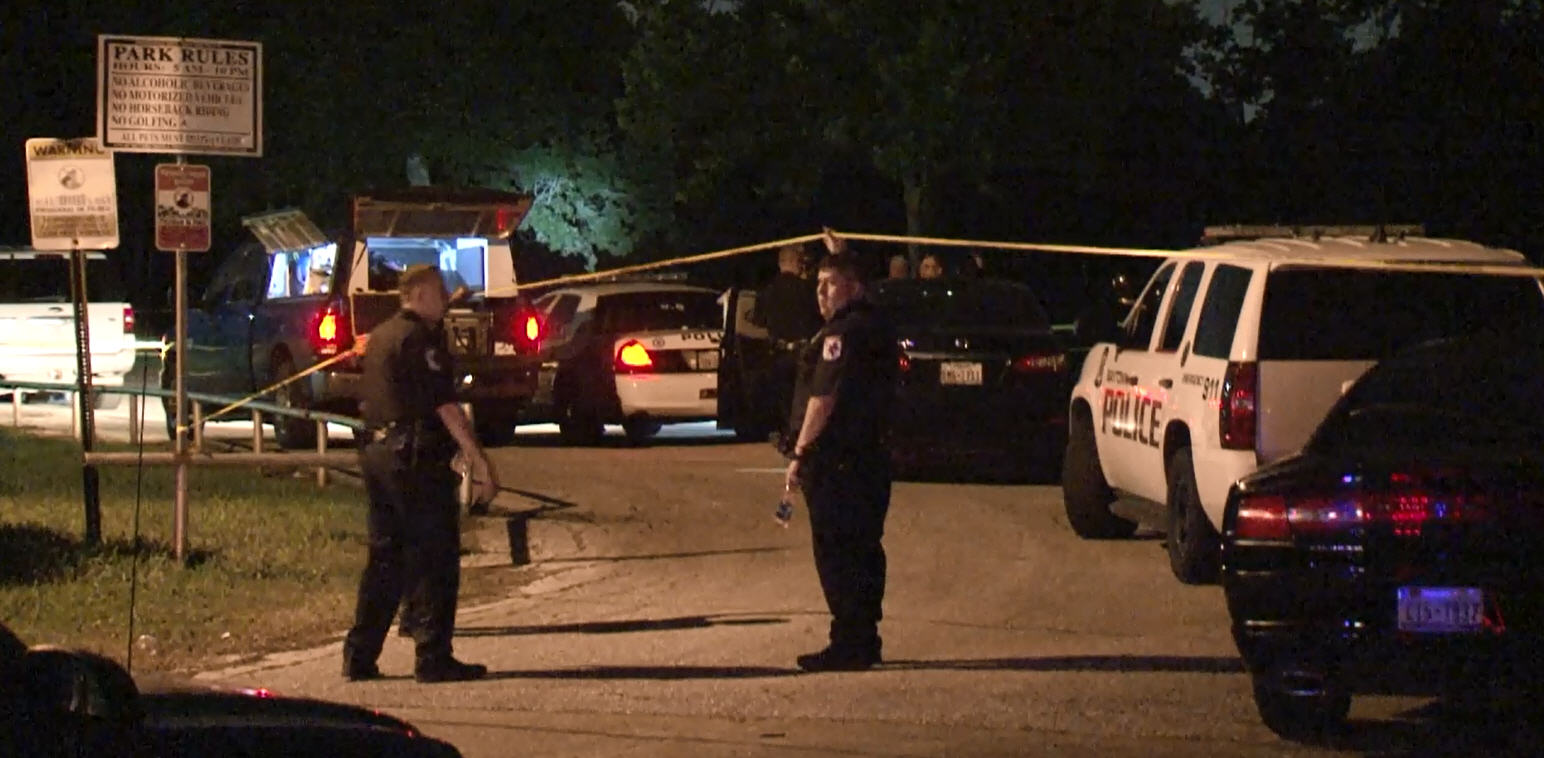 Suspect in custody after teen fatally shot, his twin brother wounded in ...