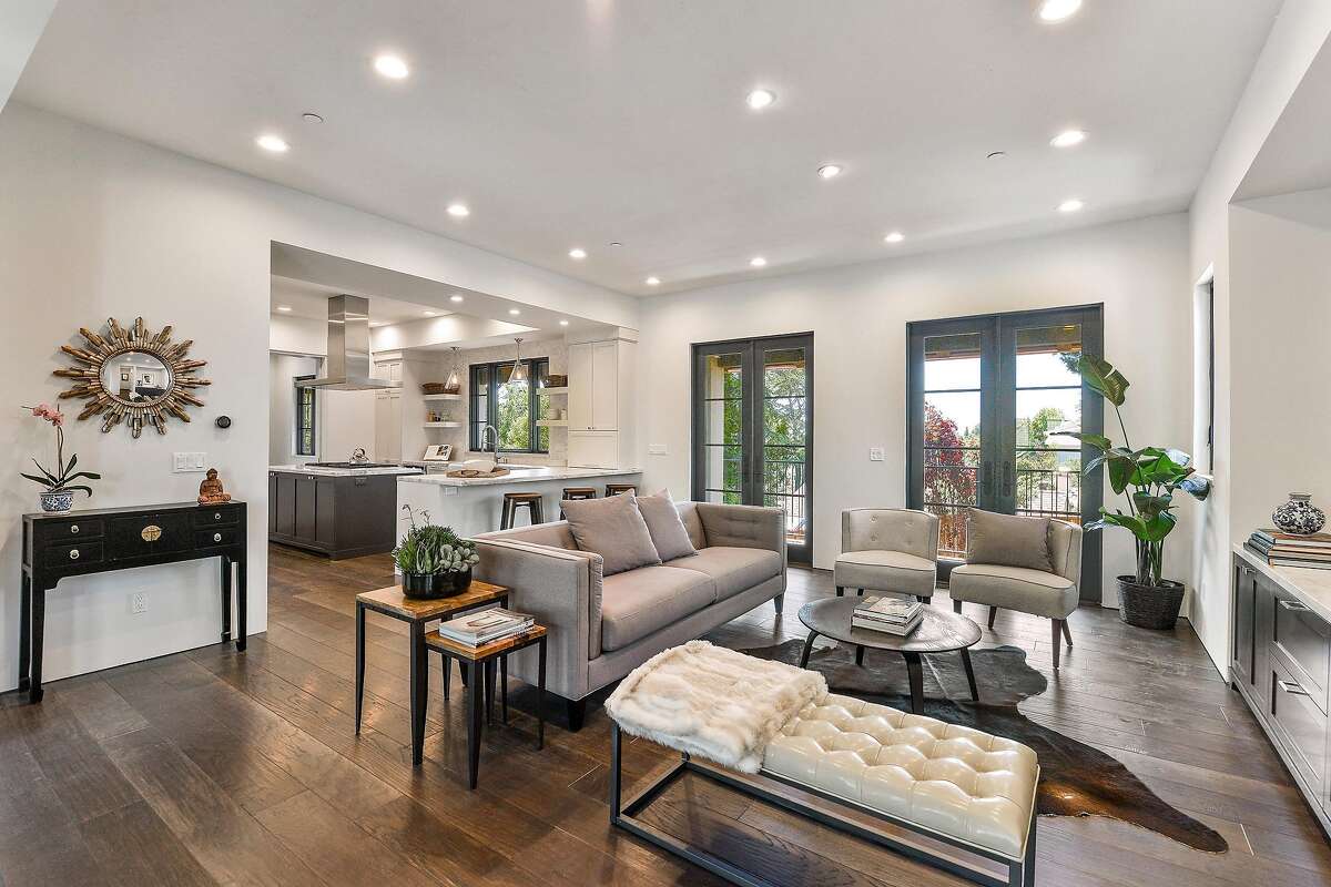 New construction in Upper Rockridge personifies refinement