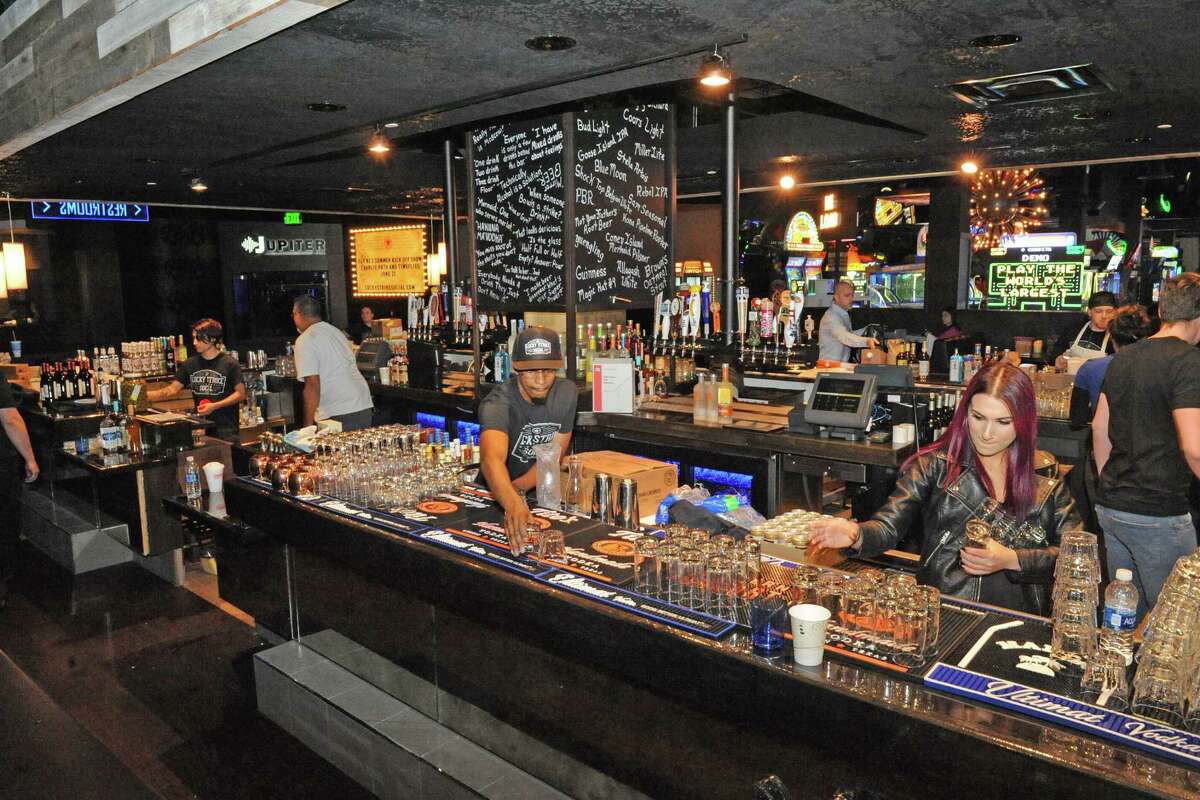 lucky strike social albany lucky strike social albany