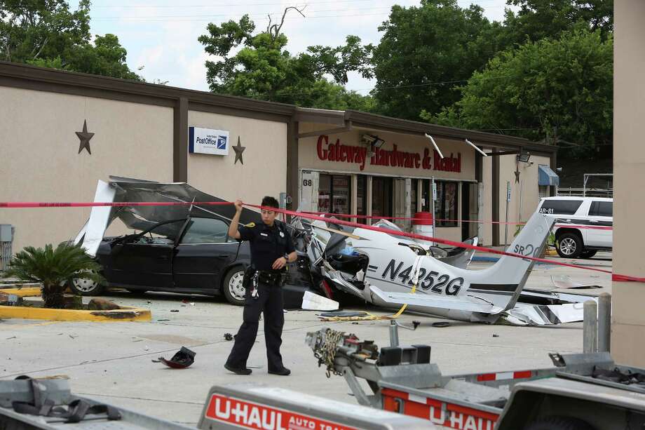 Plane was flying too high to land before deadly crash Houston Chronicle