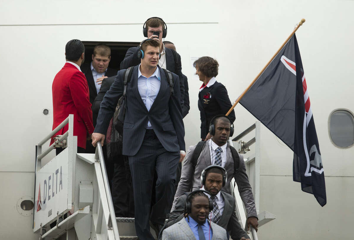 Seattle Seahawks arrive at Phoenix Sky Harbor