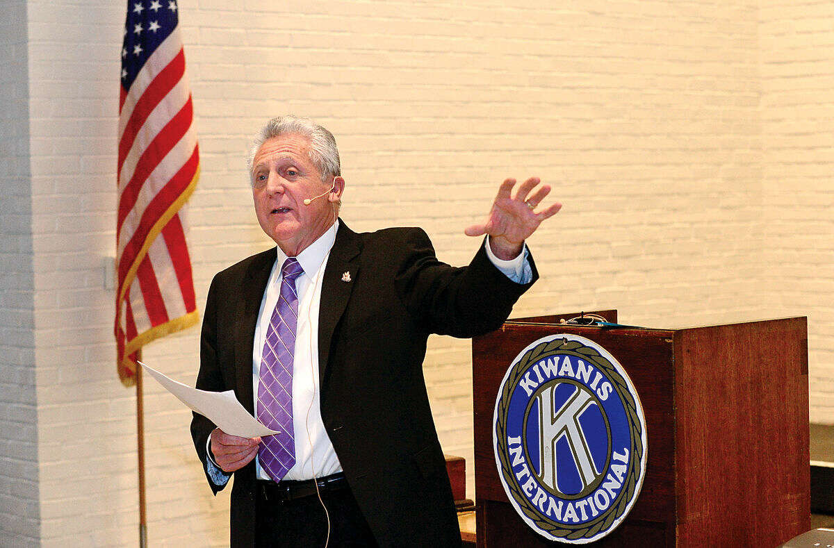 Hour photo / Erik Trautmann Norwalk Mayor Rilling gives the keynote address at the Wilton Kiwanis Club monthly meeting Wednesday at Wilton Episcopal/Presbyterian Church.