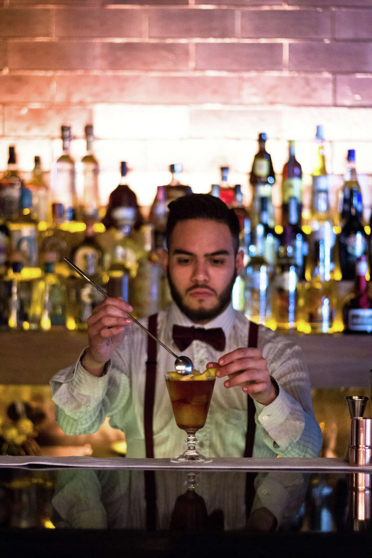 The bar scene is the new tourist attraction ﻿in Mexico City's Colonia Juarez neighborhood.﻿
