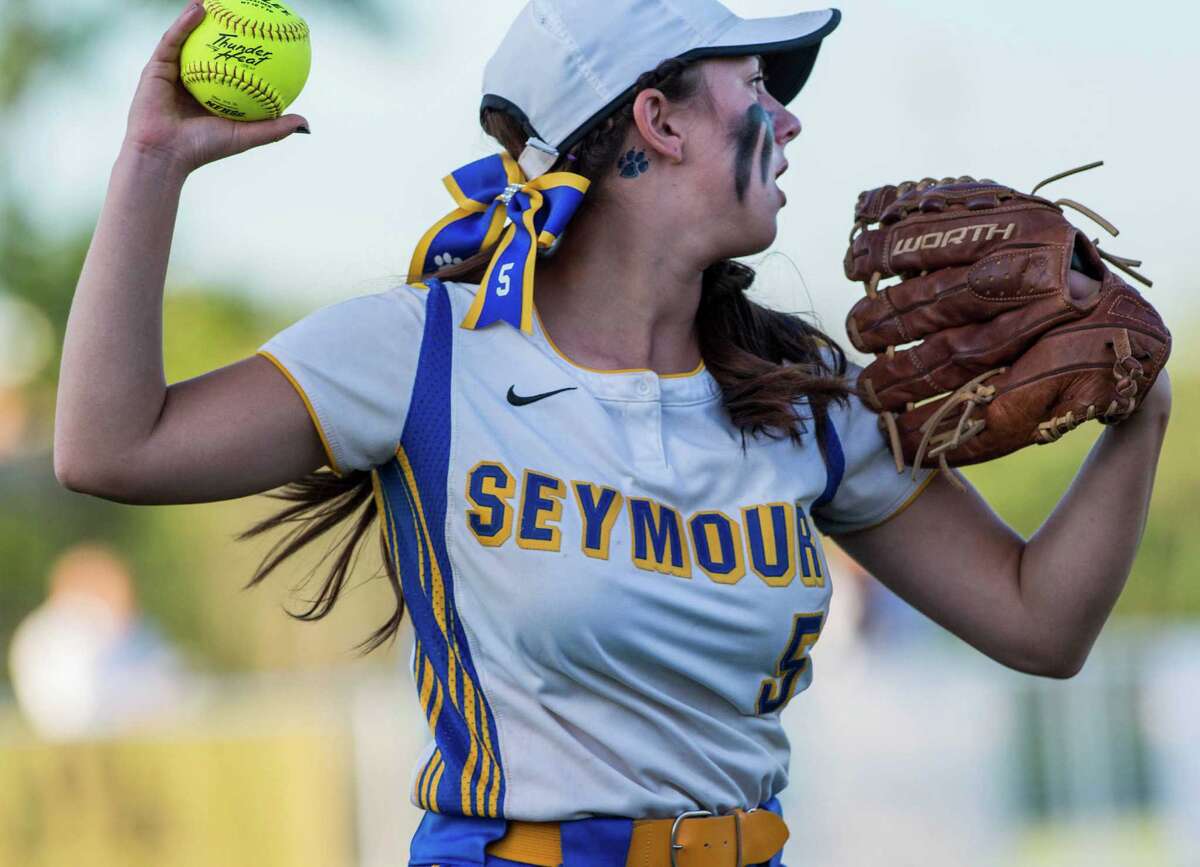 Seymour wins 10th CIAC softball title