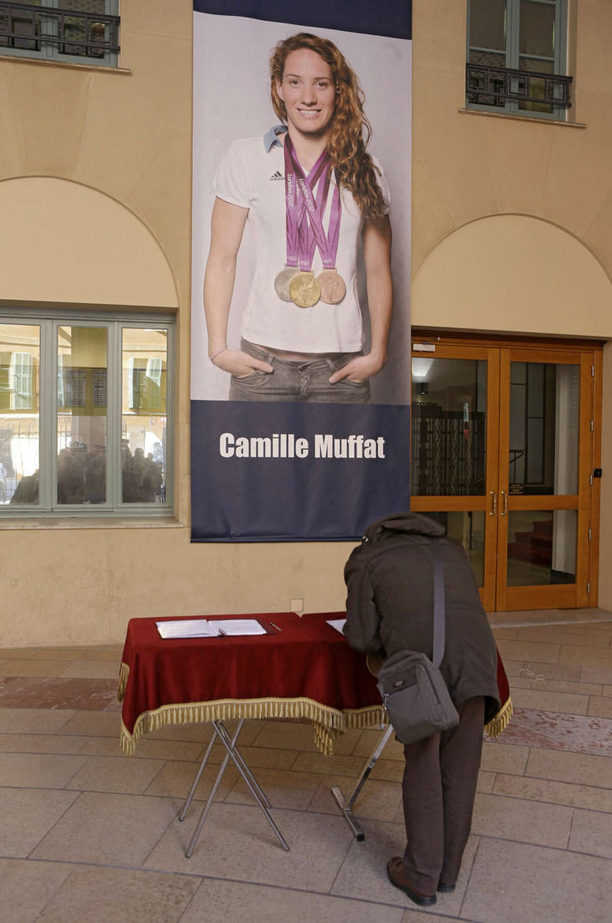 Sporting world pays tribute to sports stars killed in crash