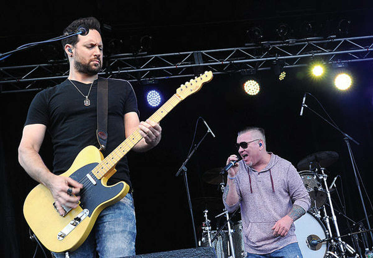 Smash Mouth performs Sunday on the final day of the Oyster Festival. Hour photo/Matthew Vinci