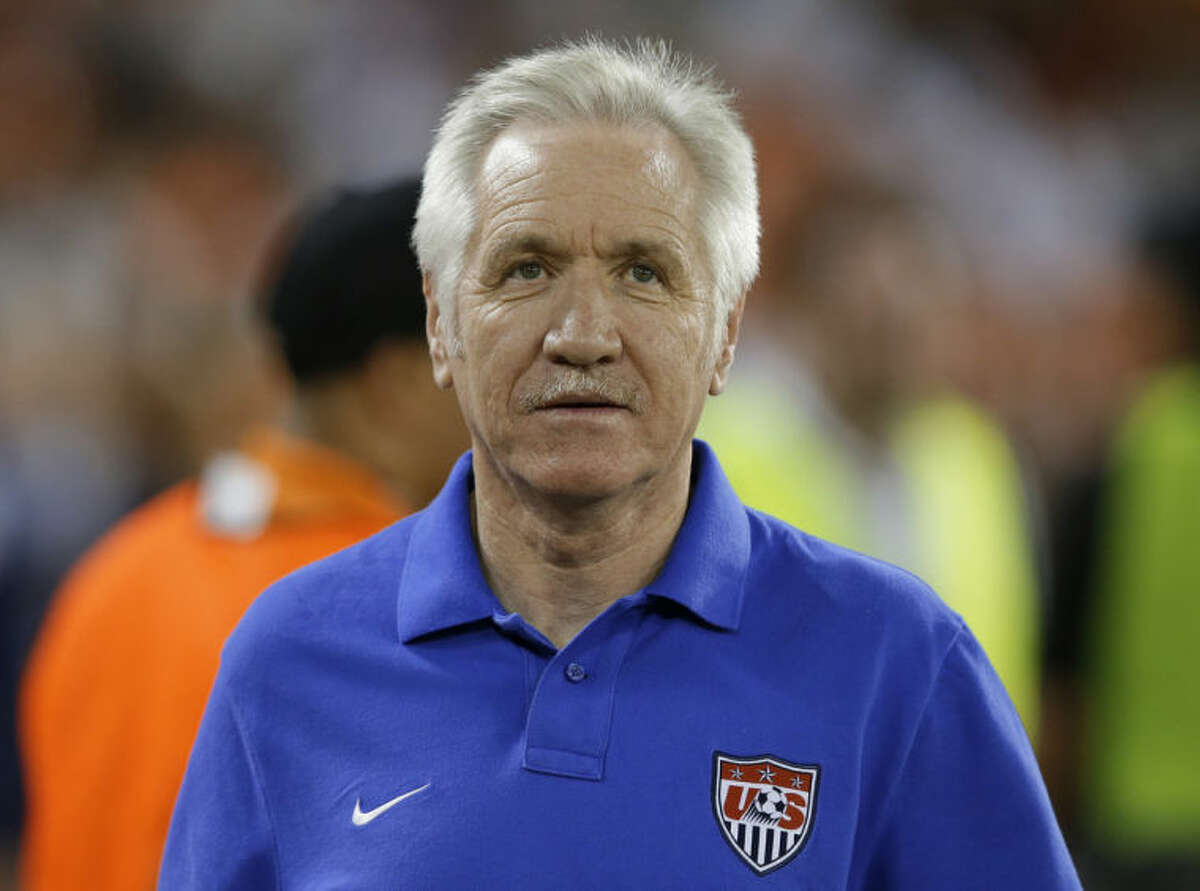 US women's soccer coach Tom Sermanni fired